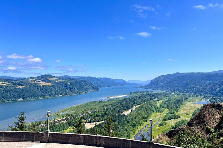 Private Tour of Multnomah Falls and Columbia Gorge