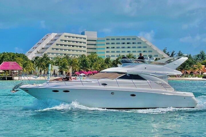 Rent a Private 46ft Yacht in Cancun