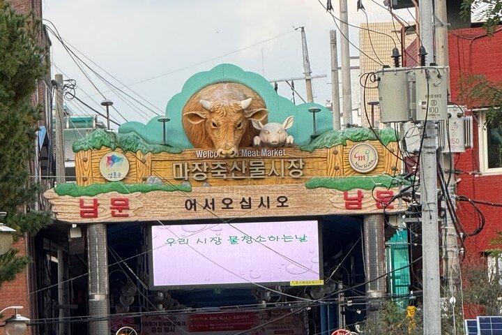 Majang Meat Market Experience: Private Tour with Han-woo Beef BBQ