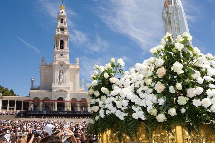 Fatima, Nazaré and Óbidos Private Tour From Lisbon