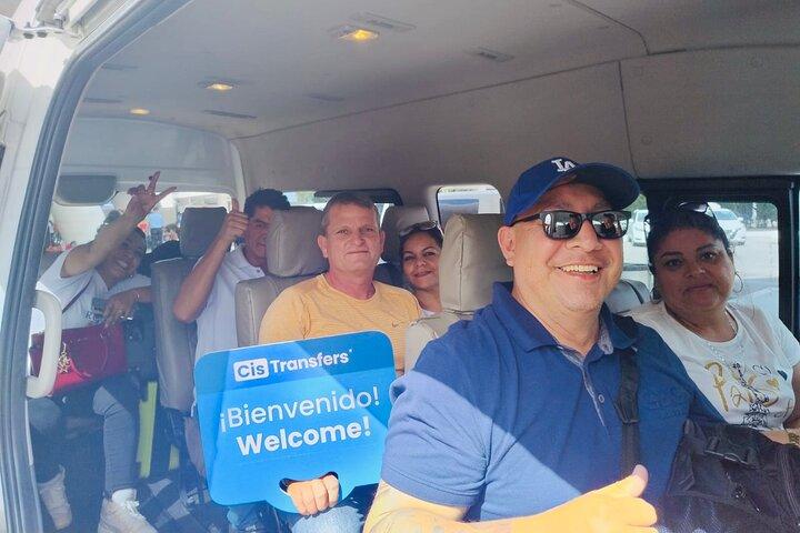 Private Round Trip from Airport to Hotel Zone Cancun