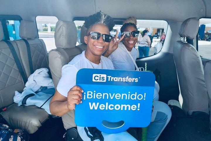 Private Round Trip from Airport to Hotel Zone Cancun