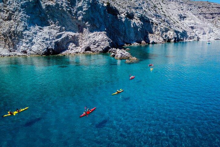 Kayaking Tour to the secrets of Milos