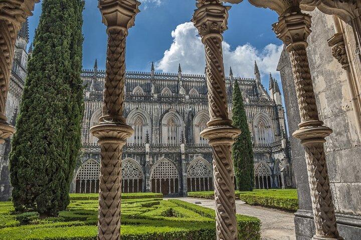 From Lisbon: Small Group to Fátima, Batalha, Nazaré & Óbidos