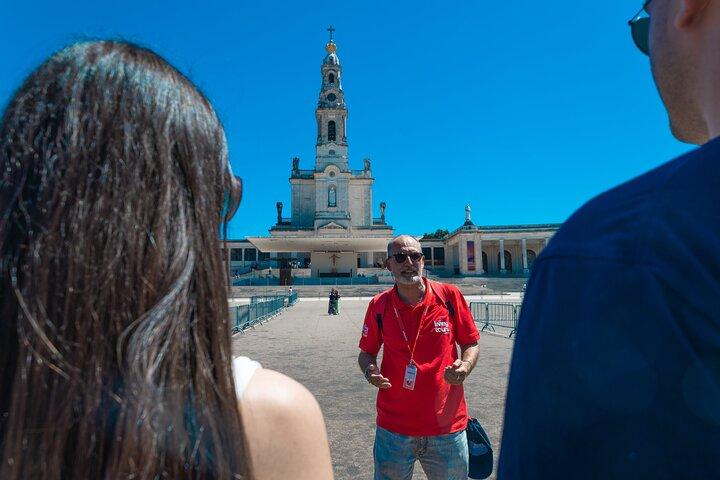 From Lisbon: Small Group to Fátima, Batalha, Nazaré & Óbidos