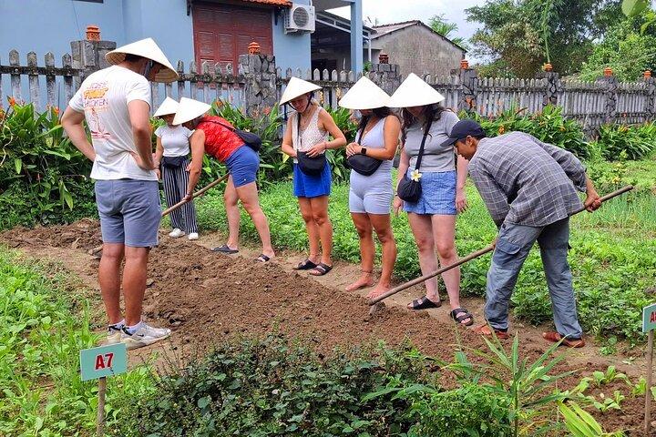 Hoi An Cooking Class & Vespa Cooking Adventure Tour