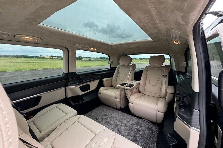 Private sightseeing chauffeured tour of London