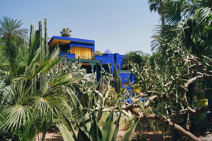 Majorelle Garden: Round-Trip with Authentic Shopping Experience