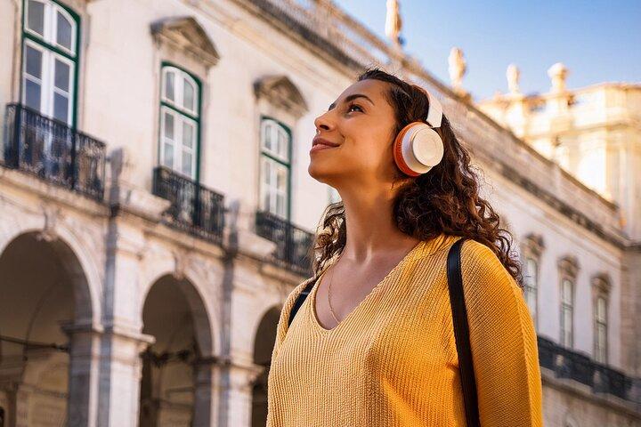 Self-Guided Tours in Lisbon with 100 Captivating Audio Stories