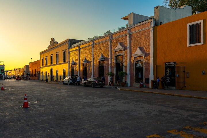 Chichen Itza guided, transport and lunch + cenote and Valladolid.