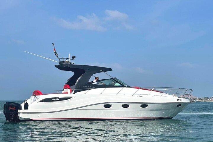 Dubai Yacht – Private Luxury Tour of Marina & Palm Jumeirah