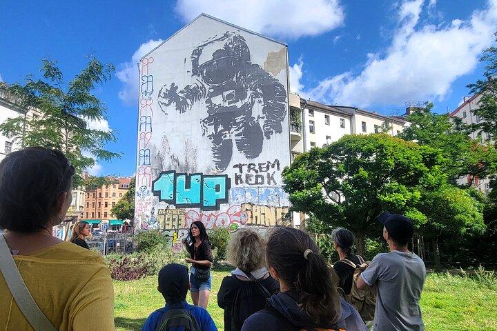 Street Art and Alternative Tour of Berlin in French