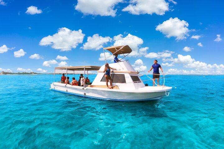 Island Adventure Contoy and Mujeres with Snorkeling and Open Bar
