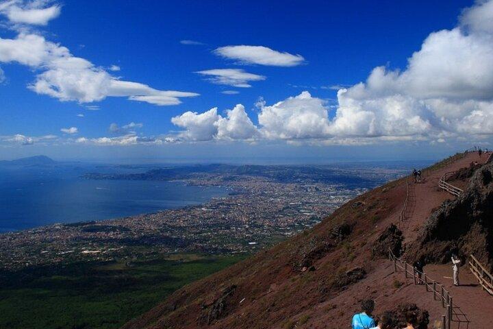 From Rome private guided tour to Pompeii and Vesuvius