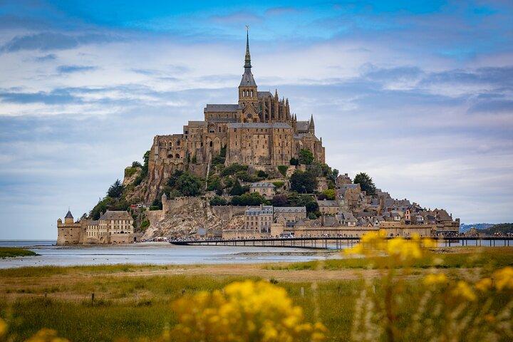 Bayeux to Mt Saint Michel Roundtrip Transfer with Abbey entrance