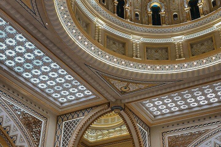 Abu Dhabi Private Night City Tour – Premier Evening Experience