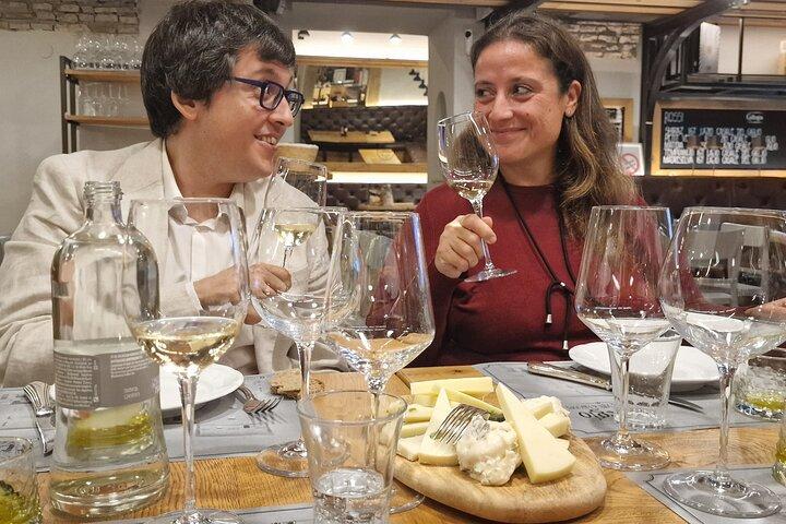 Rome Tasting Experience: Wine, Olive Oil and Local Bites