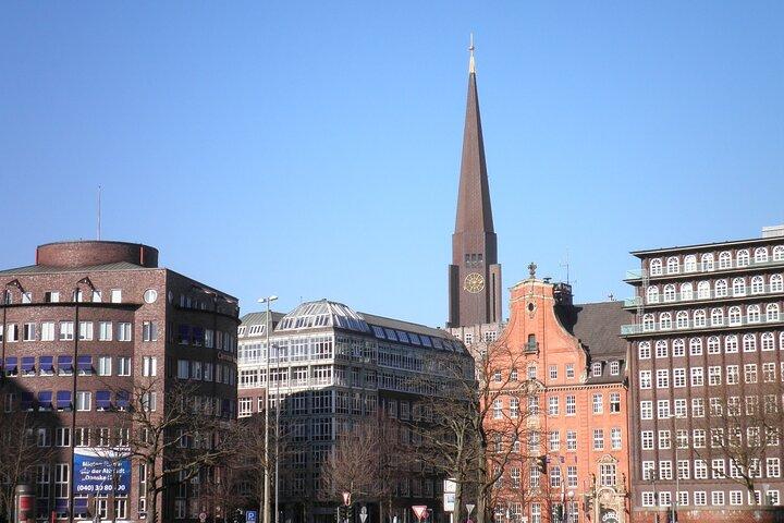 Hamburg Down Town: Historic City Center with city hall (walking)