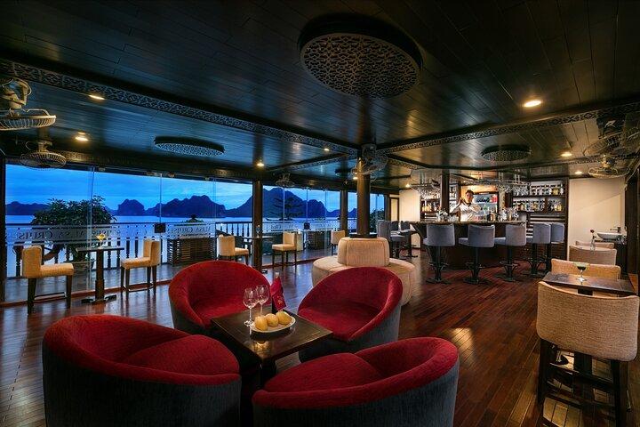 2 Days 1 Night on Luxurious Cruise in Halong from Hanoi