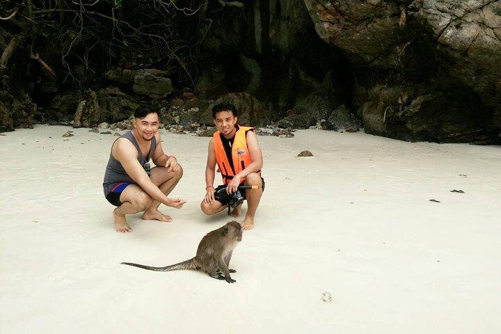 Phi Phi Islands and Khai Island Day Tour from Phuket by Speedboat