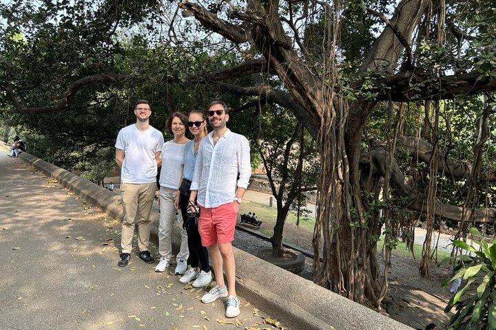 Old Pune Heritage Walk: Shaniwar Wada, Dagdusheth & 5 Snack Stops