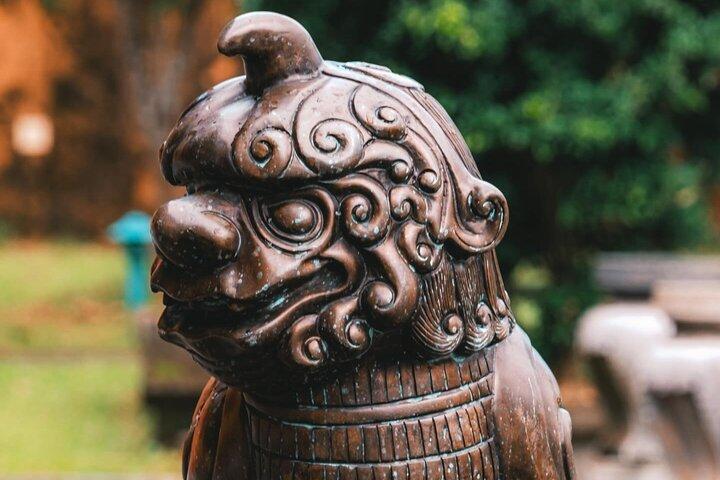 Hue Imperial City Tip-Based Walking Tour (Group Tour)