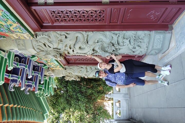 Premium Lantau Tour with Cable Car tickets with Guide