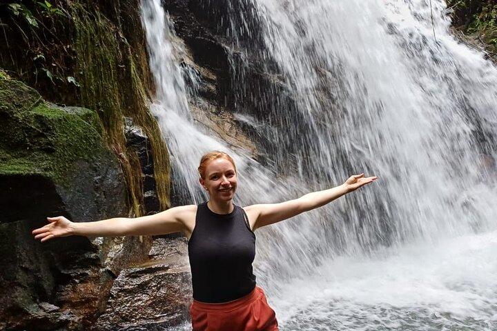 Guided UNESCO FRIM Rainforest, Batu Caves & Kanching Falls Tour