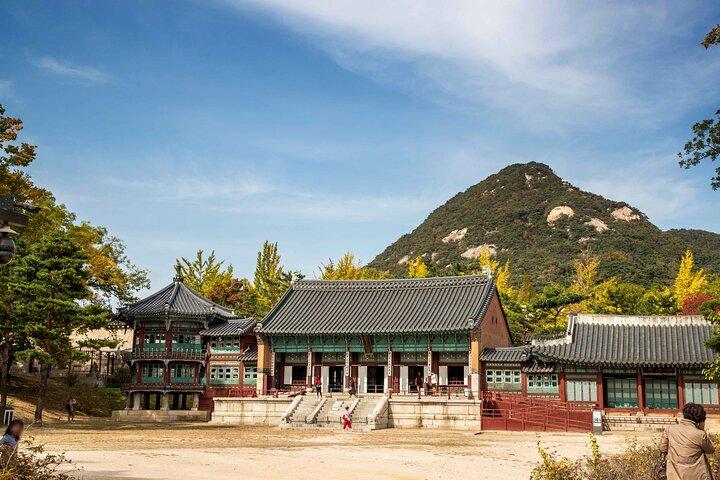 Gyeongbokgung Palace or Bukchon Village Walking Tour