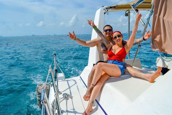 Isla Mujeres Catamaran, Open Bar & Optional Buffet and pick up