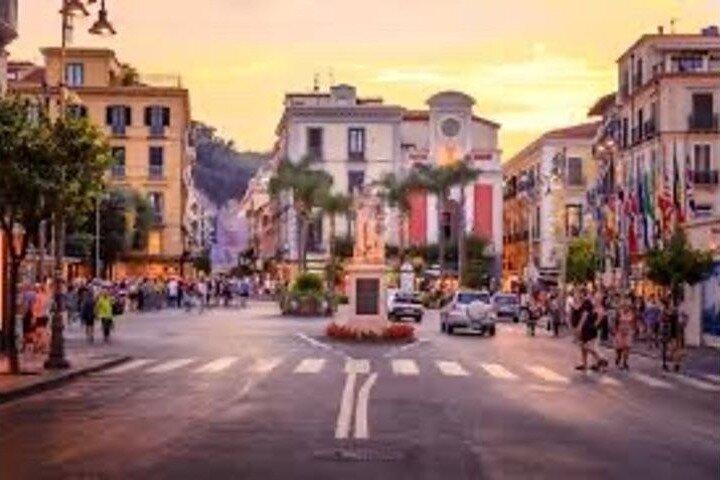 From Naples station to Sorrento with a 2 hours stop in Pompeii