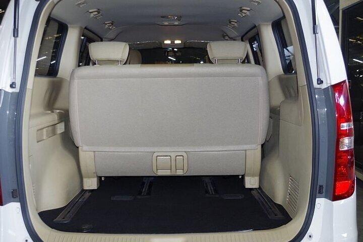 Arrival by Minivan or SUV from Siem Reap Airport REP to Siem Reap