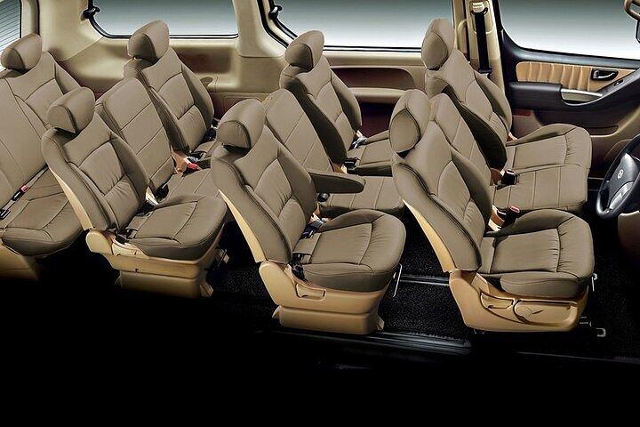 Arrival by Minivan or SUV from Siem Reap Airport REP to Siem Reap