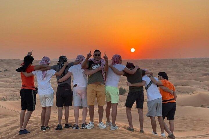 Evening Desert Safari with BBQ Dinner and 30 min Quad Bike