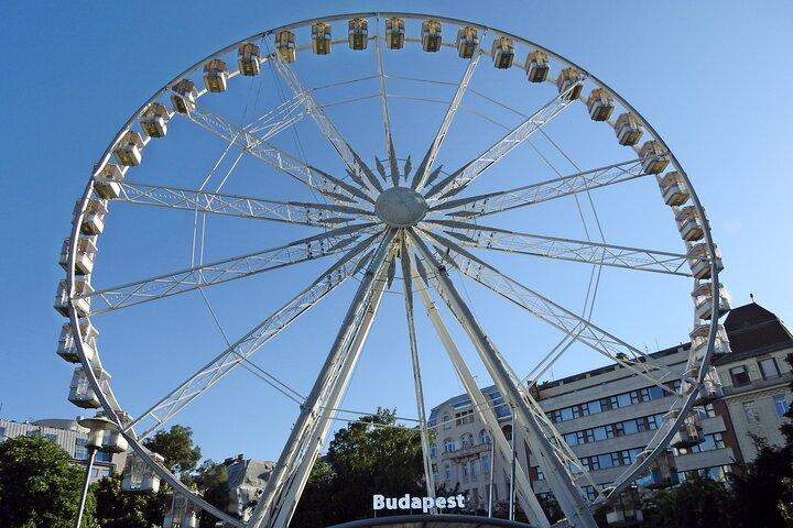 Budapest free walking tour: Parliament and Shoes Memorial