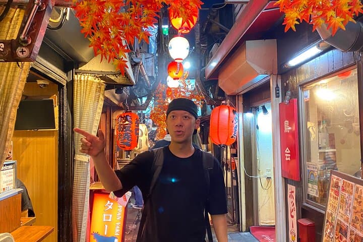 [Private]Shinjuku Golden Gai Bar Hopping w/ Japanese Local Guide