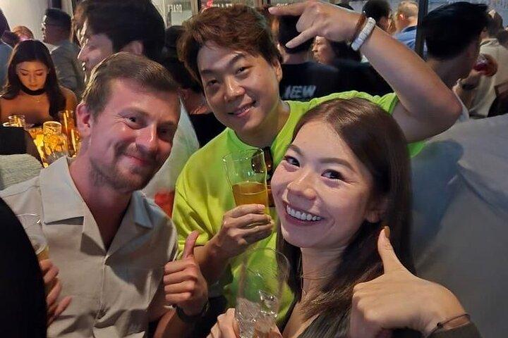 Hong Kong Bar Hopping Tour (Lan Kwai Fong)