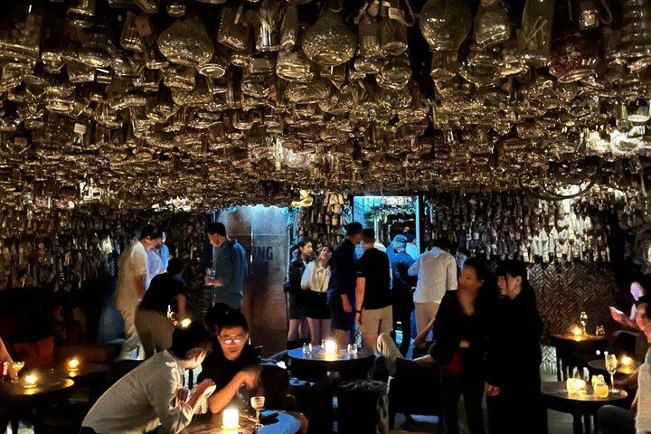 Hong Kong Bar Hopping Tour (Lan Kwai Fong)