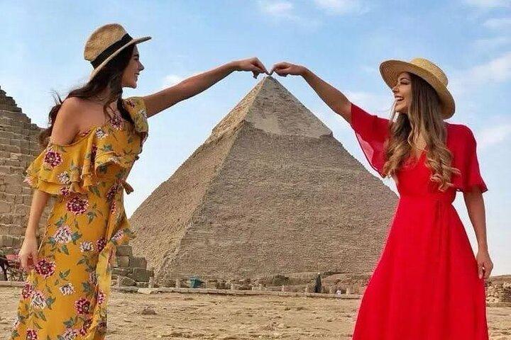 All-in-One Giza Tour, inside Pyramid, sphinx, Camel ride & lunch
