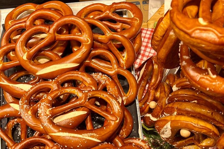 Private Tour: Secret Food Tours Berlin