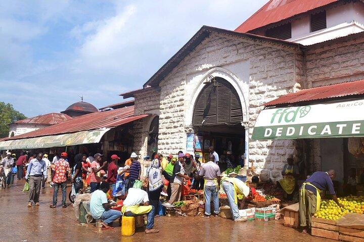 Guided Tour of Stone Town & Historical