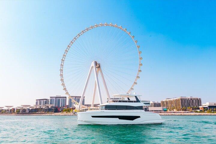 Dubai Marina 2 hours Luxury Yacht Sightseeing Cruise