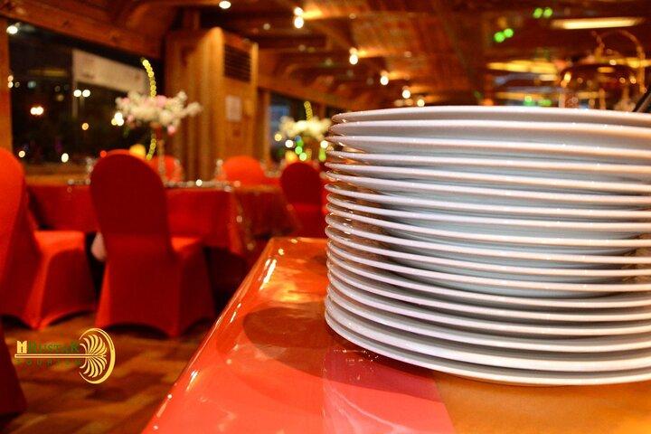 Dubai Largest Cruise Dinner Creek With Live Entertainment