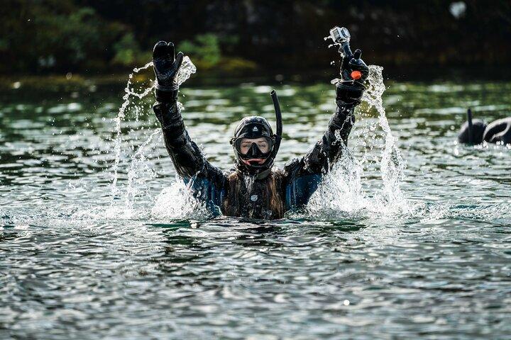 Silfra Fissure Guided Snorkeling in Thingvellir with Free Photos