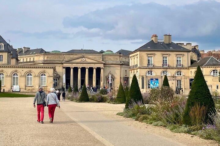 Private Tour to Discover the Treasures of Caen