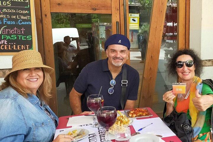 Boqueria & St Caterina Markets with Food & Tapas Small Group Tour