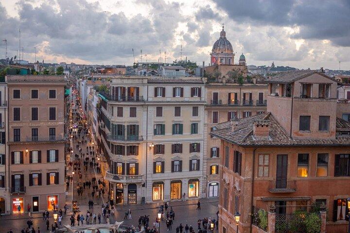 Shopping in Rome: Private Golf Cart Tour