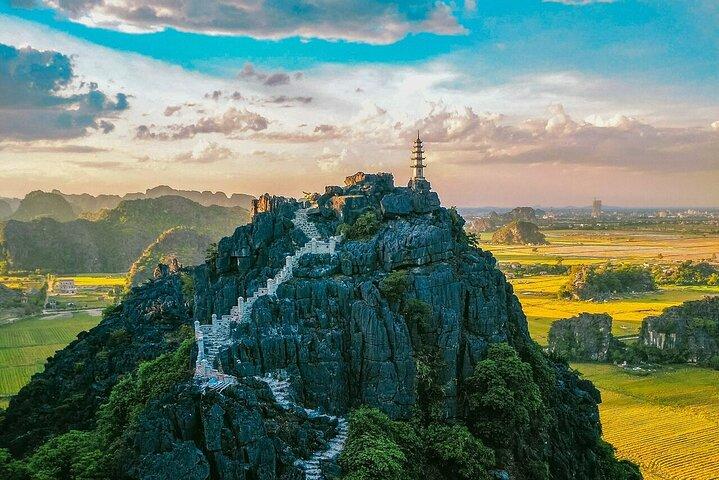 Hanoi to Ninh Binh 1 Day: Trang An, Hoa Lu, Mua Cave, bike, boat