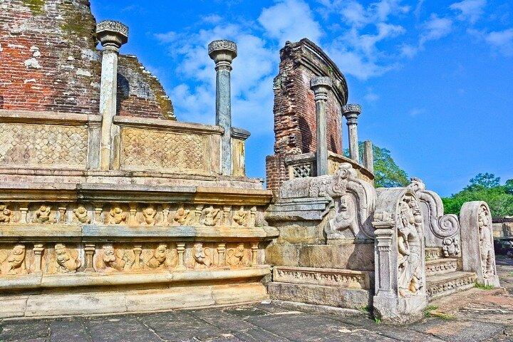 Polonnaruwa Ancient City Private Day Tour (Hidden Gems)