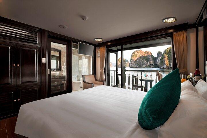 3 Days and 2 Nights Luxury Halong Bay Cruise from Hanoi